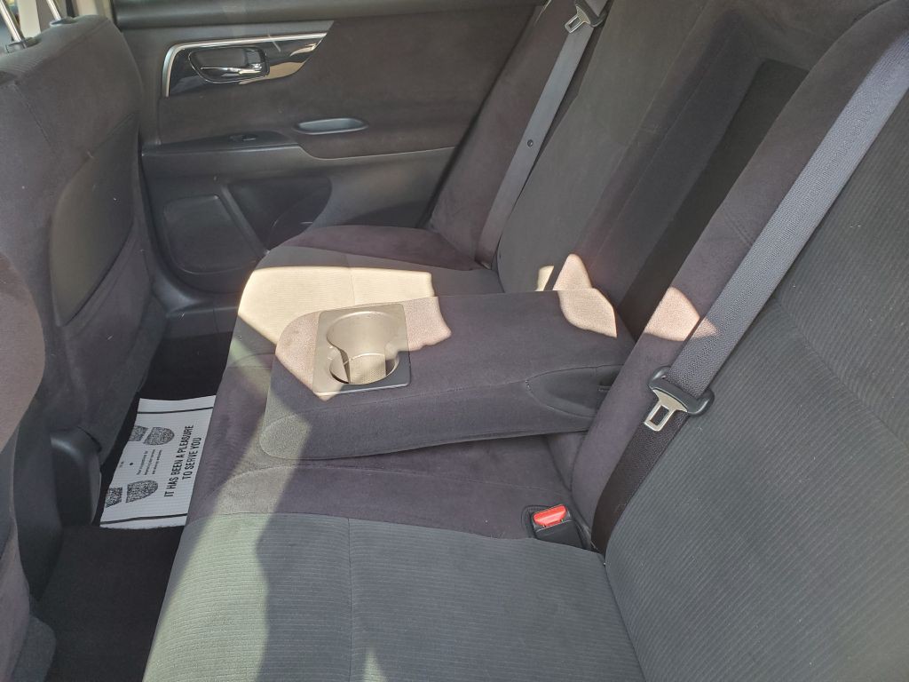 2013 Nissan Altima Image 11