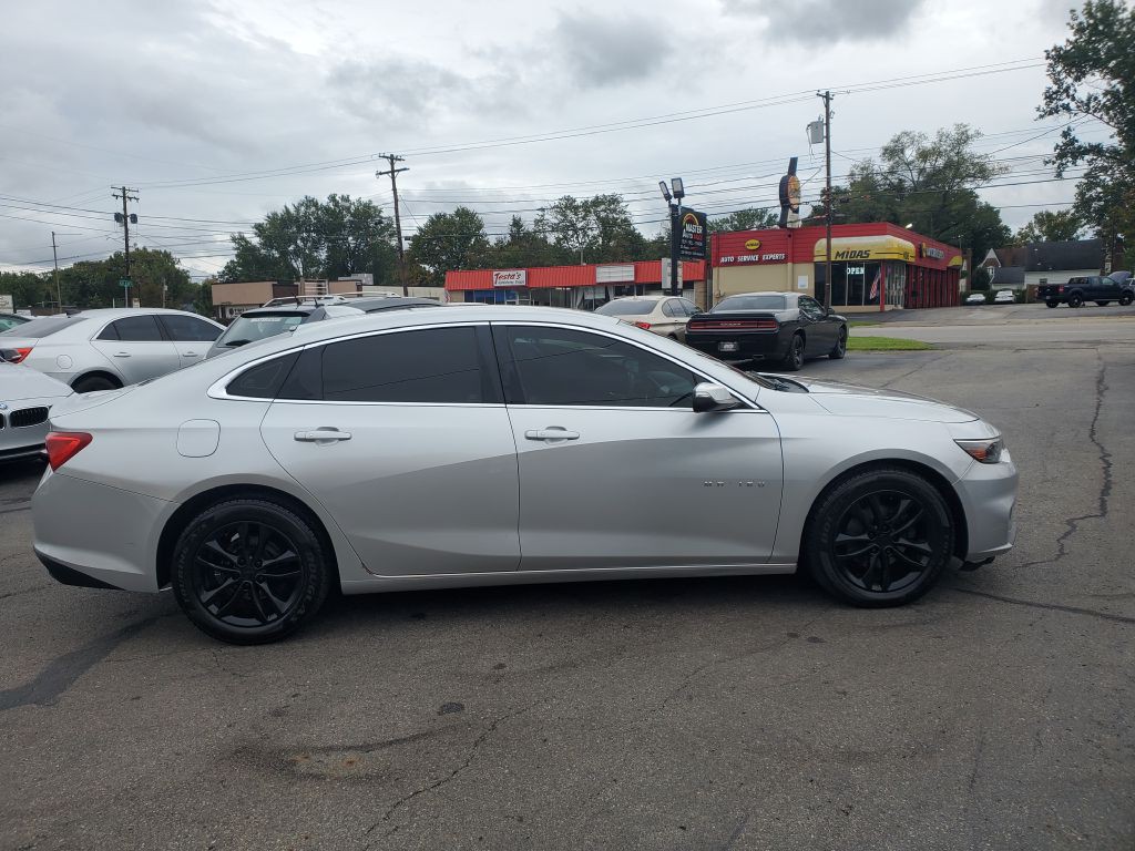 2017 Chevrolet Malibu Image 6
