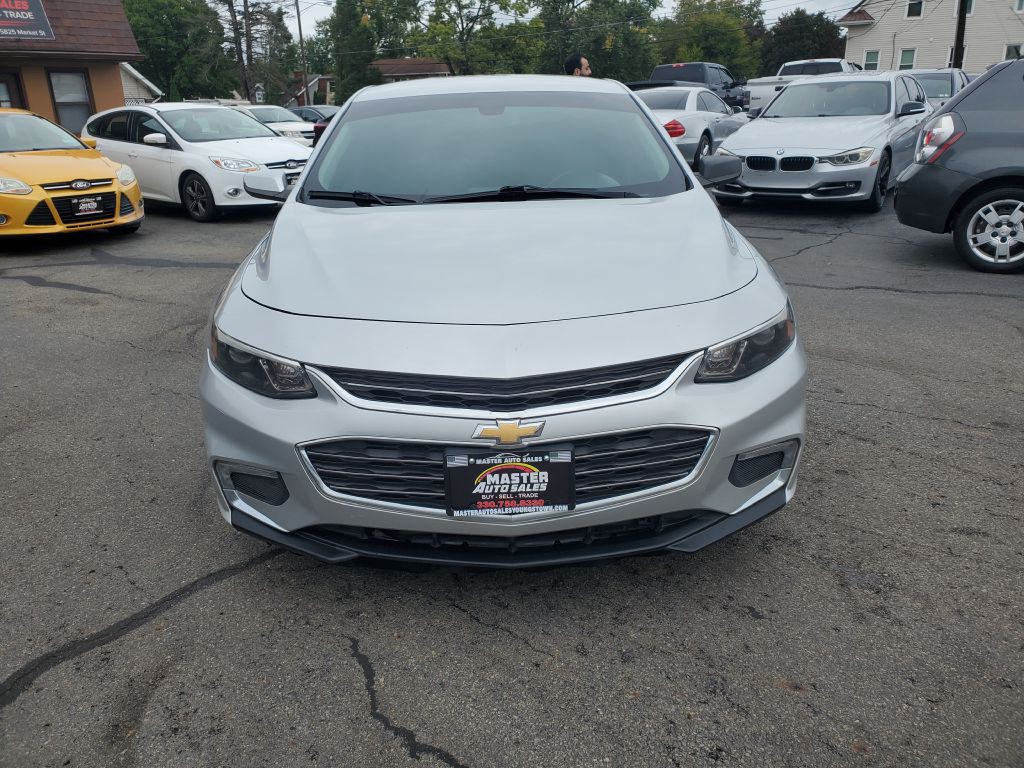 2017 Chevrolet Malibu Image 8