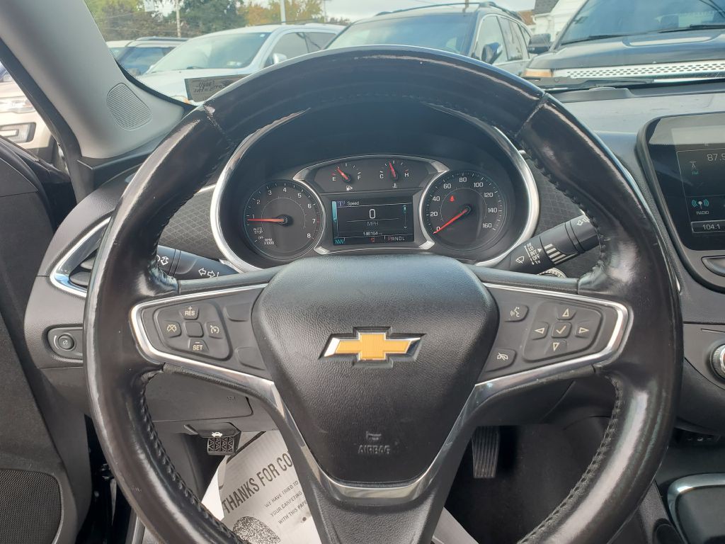 2018 Chevrolet Malibu Image 13