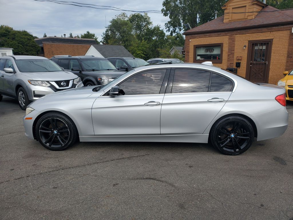 2015 BMW 3 Series Image 2