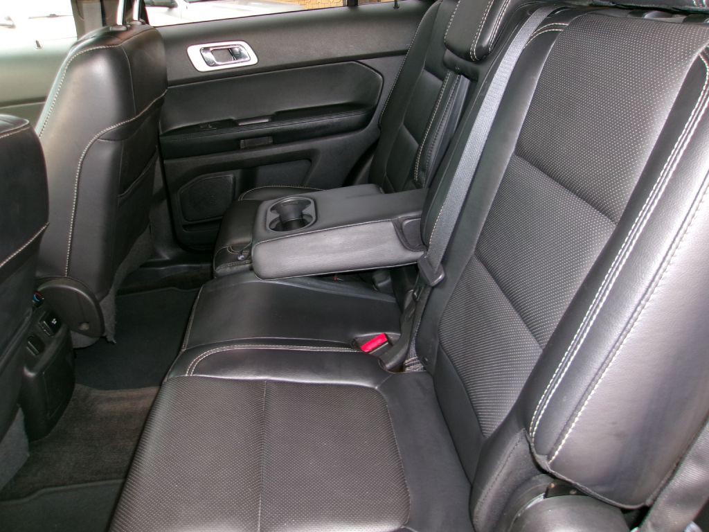 2015 Ford Explorer Image 11