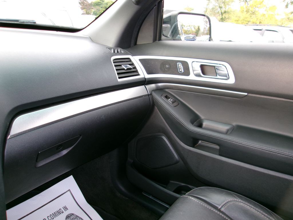 2015 Ford Explorer Image 16