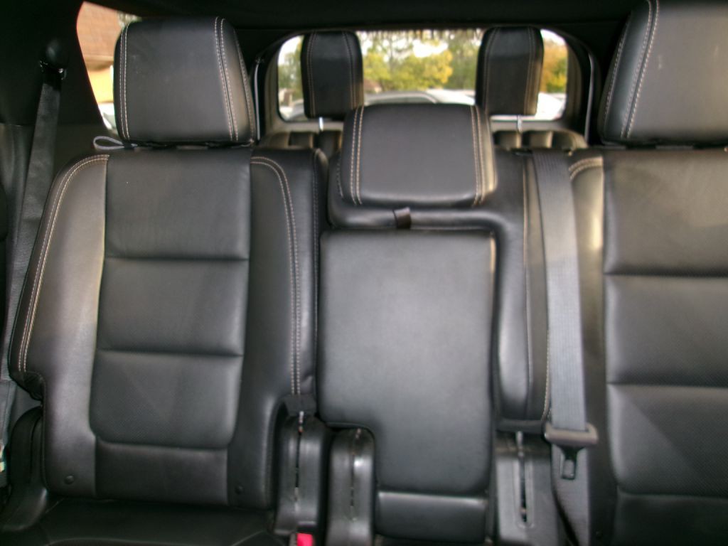 2015 Ford Explorer Image 20