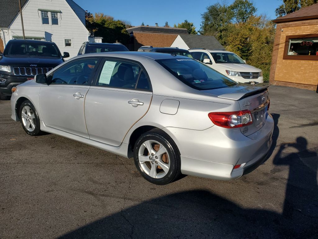 2011 Toyota Corolla Image 3