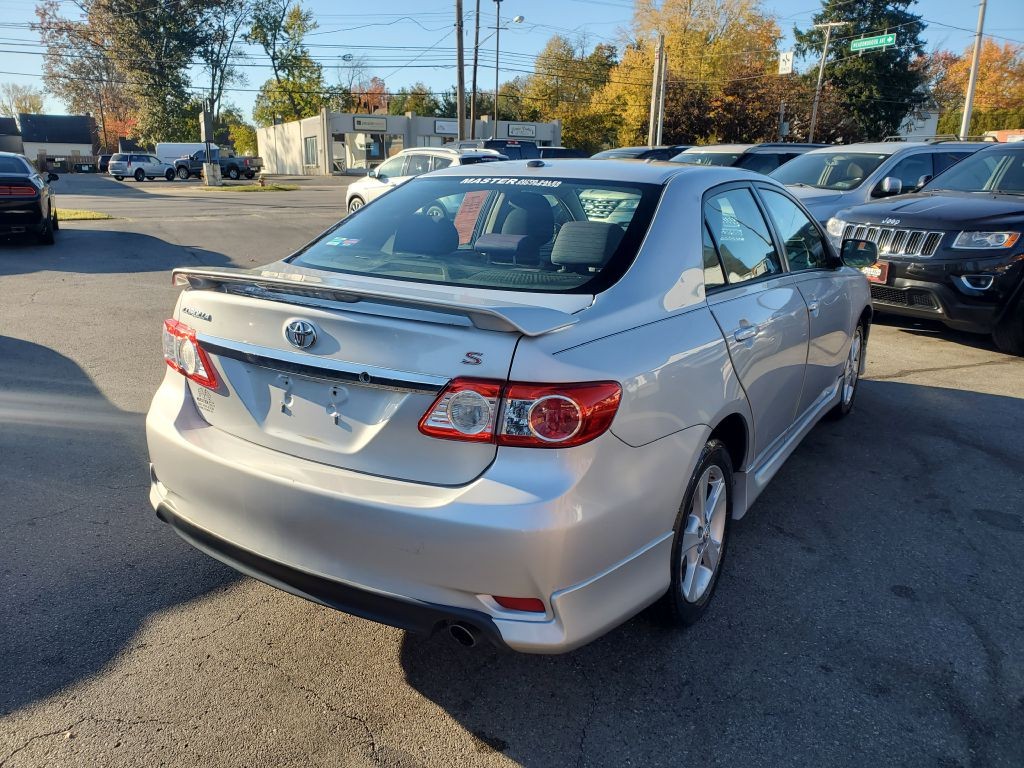2011 Toyota Corolla Image 5