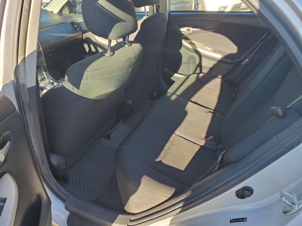 2011 Toyota Corolla Image 11