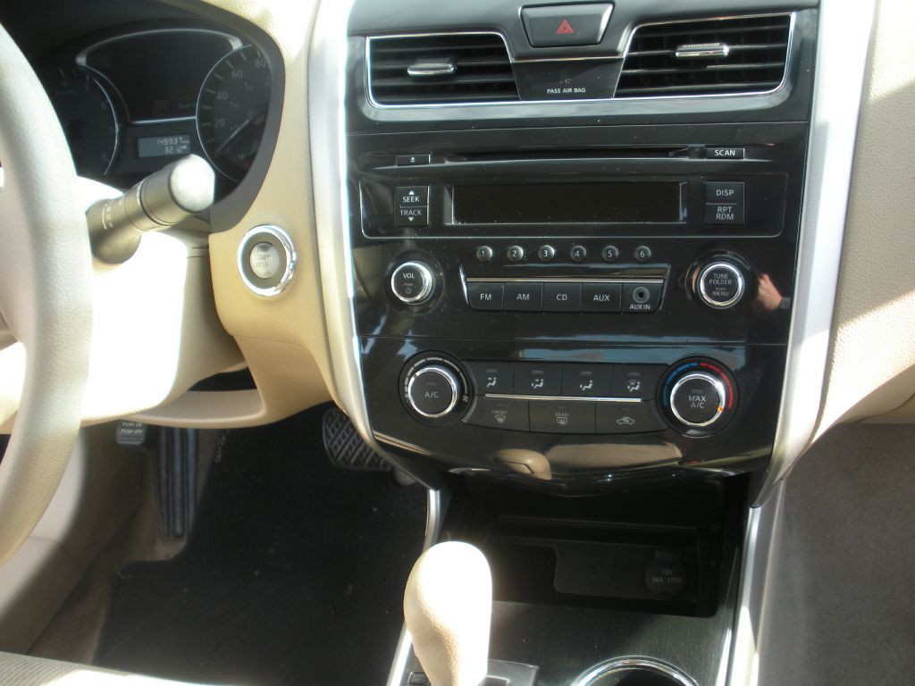 2013 Nissan Altima Image 4