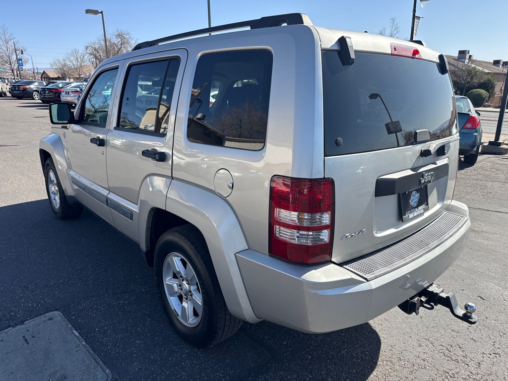 2009 Jeep Liberty Image 4