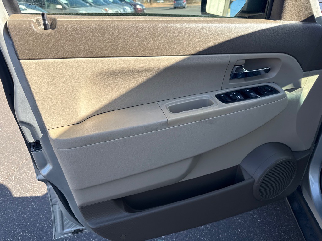 2009 Jeep Liberty Image 8