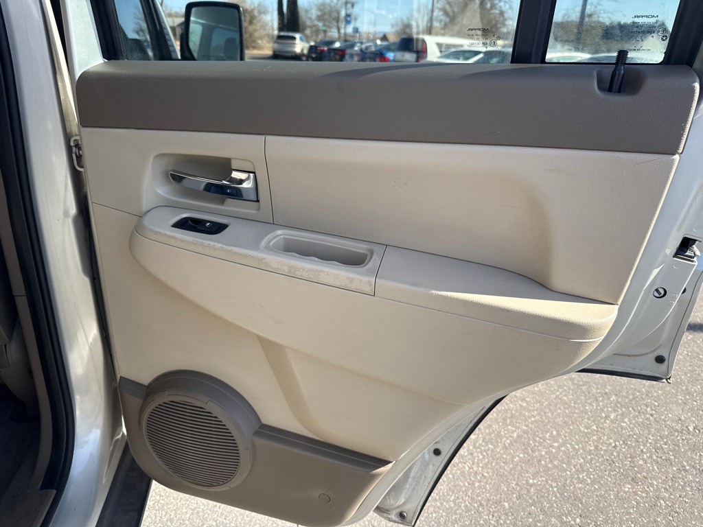 2009 Jeep Liberty Image 15