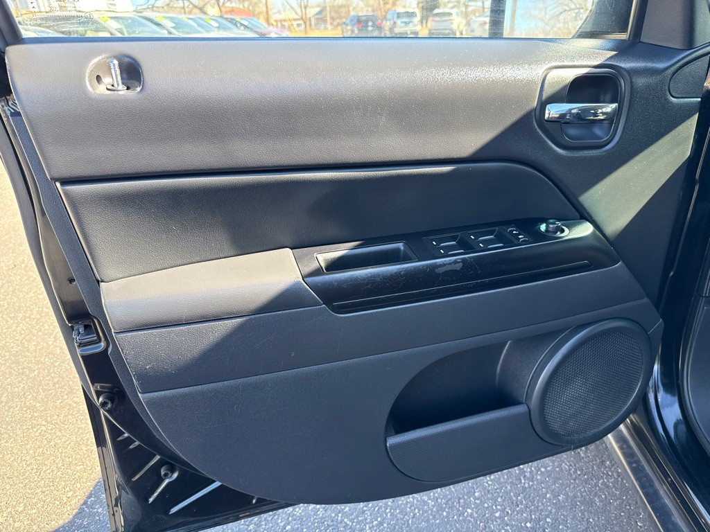 2015 Jeep Patriot Image 8