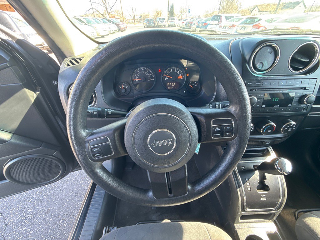 2015 Jeep Patriot Image 9