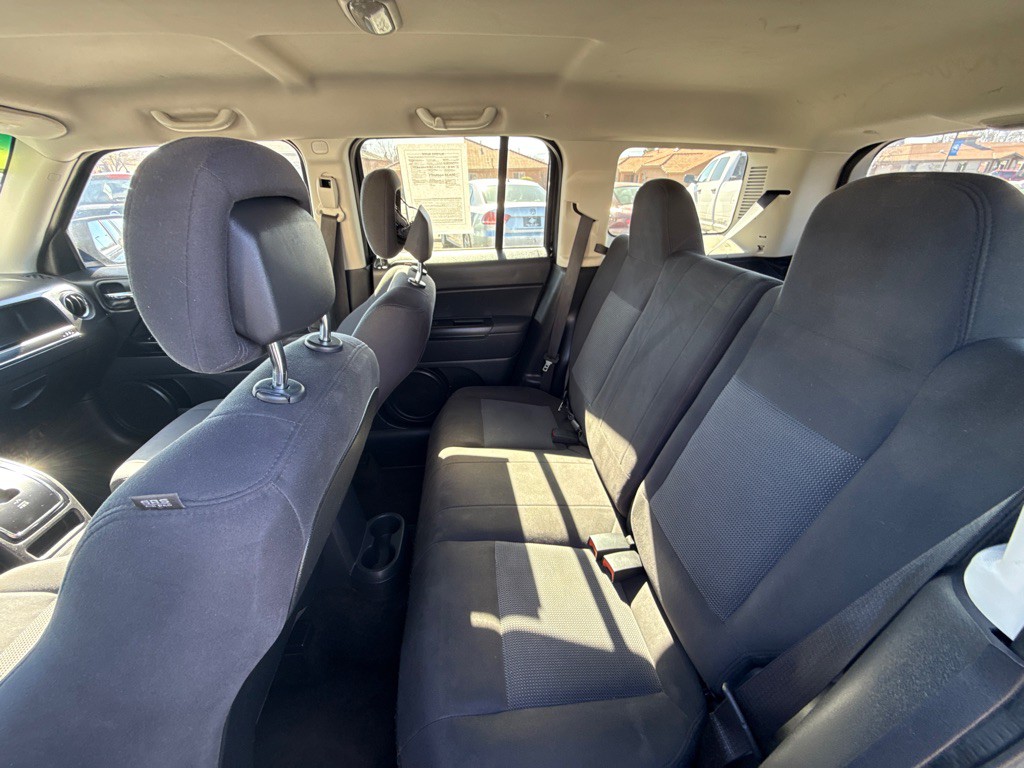 2015 Jeep Patriot Image 11