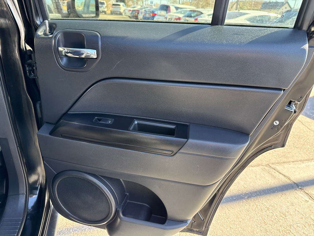 2015 Jeep Patriot Image 15