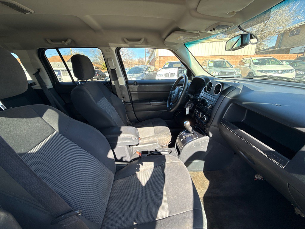 2015 Jeep Patriot Image 16