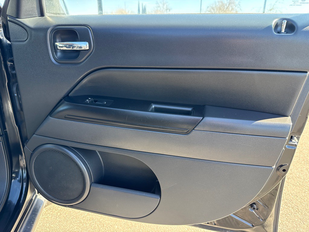 2015 Jeep Patriot Image 17