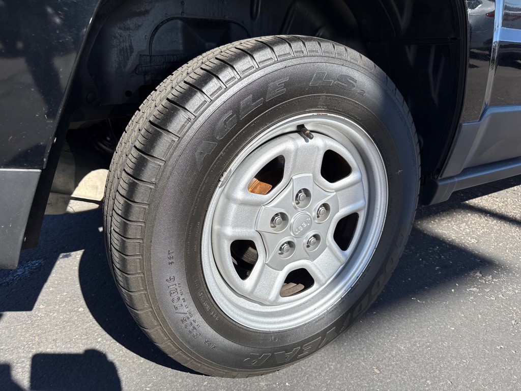 2015 Jeep Patriot Image 18