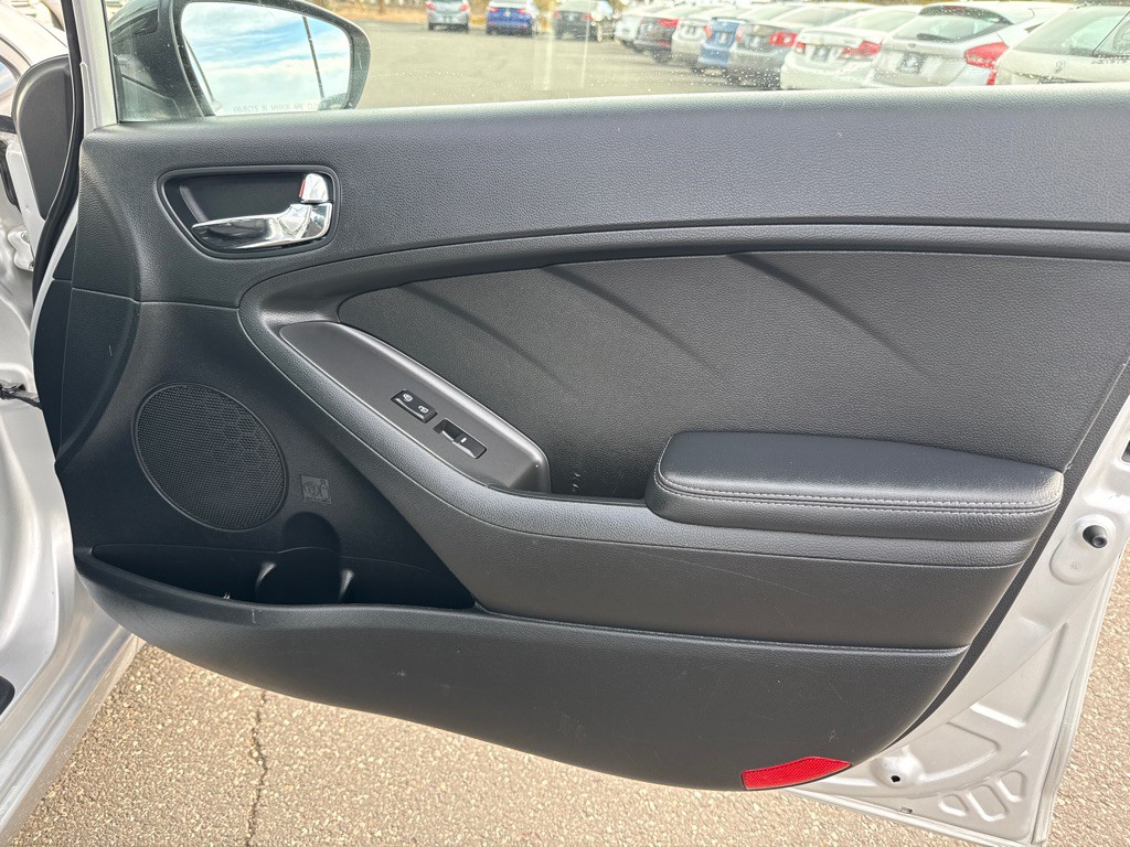 2016 Kia Forte Image 15