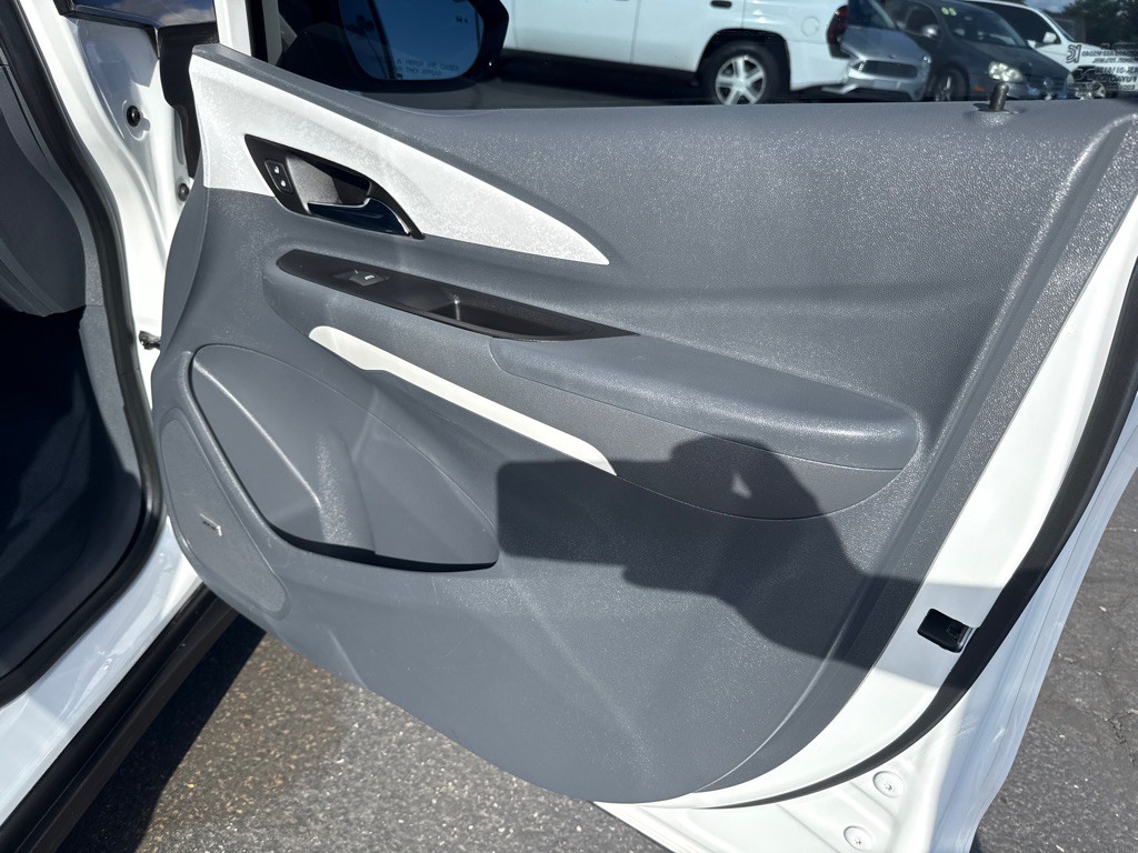 2019 Chevrolet Bolt EV Image 16