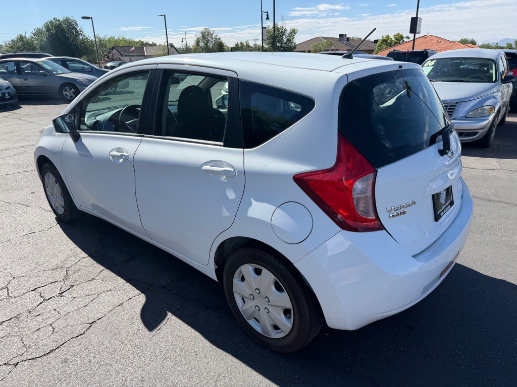 2015 Nissan Versa Image 5
