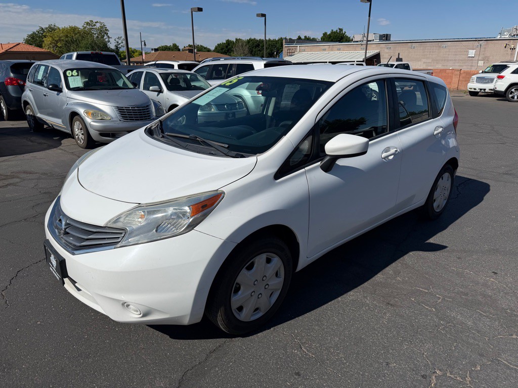 2015 Nissan Versa Image 7