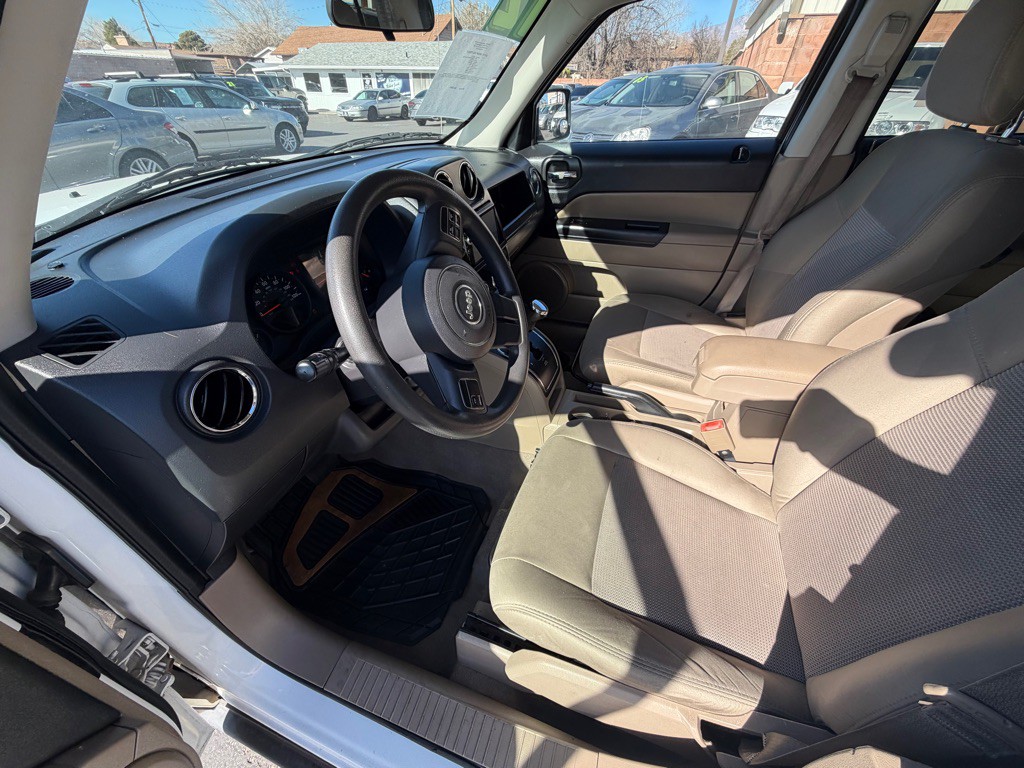 2012 Jeep Patriot Image 9