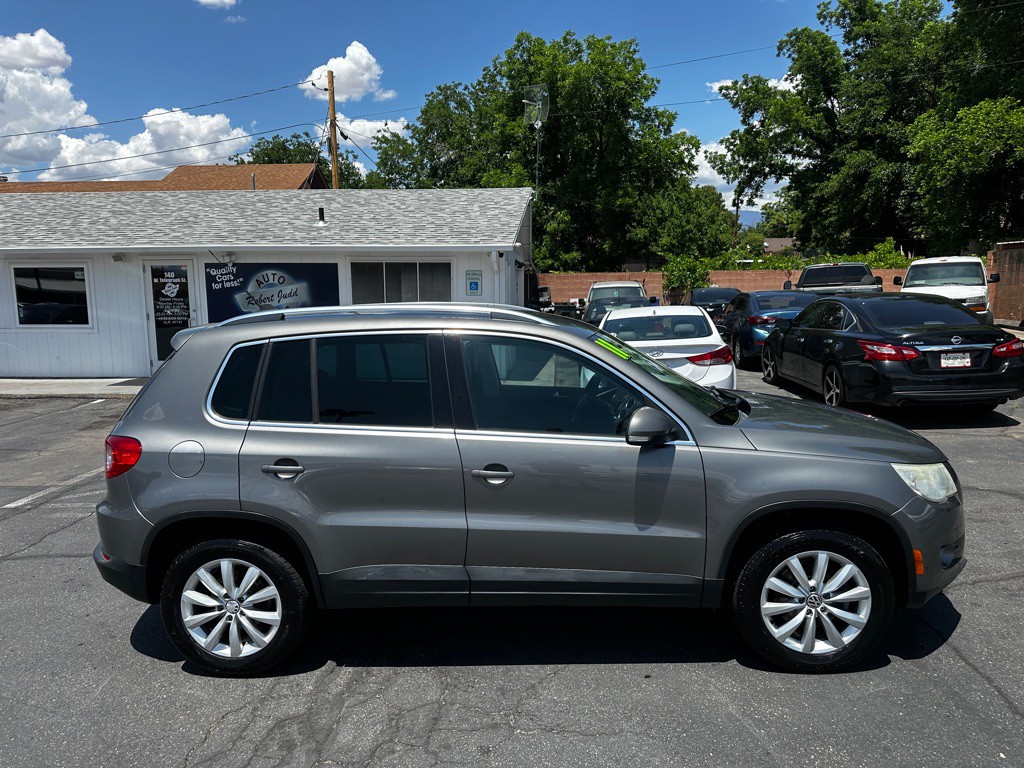 2011 Volkswagen Tiguan Image 14