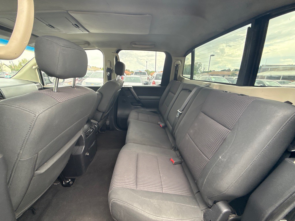 2008 Nissan Titan Image 10