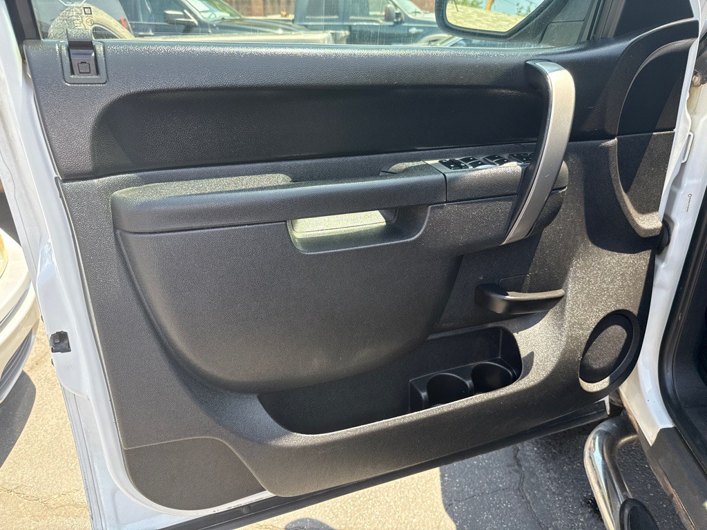 2011 Chevrolet Silverado 1500 Image 8