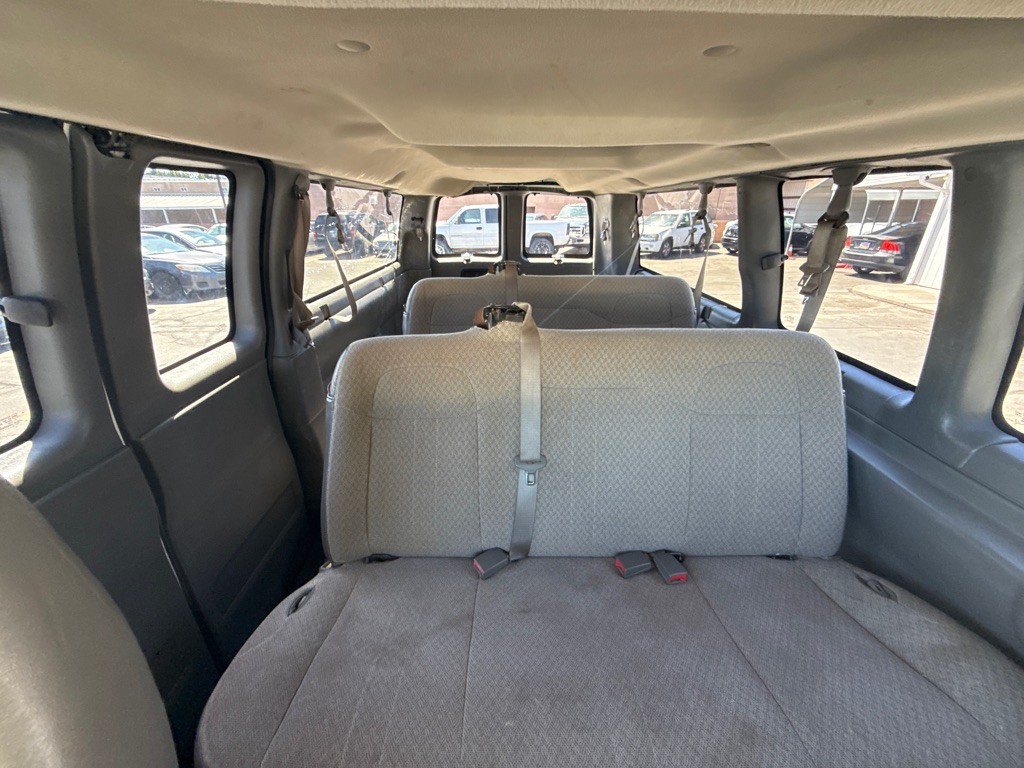 2014 Chevrolet Express Image 10