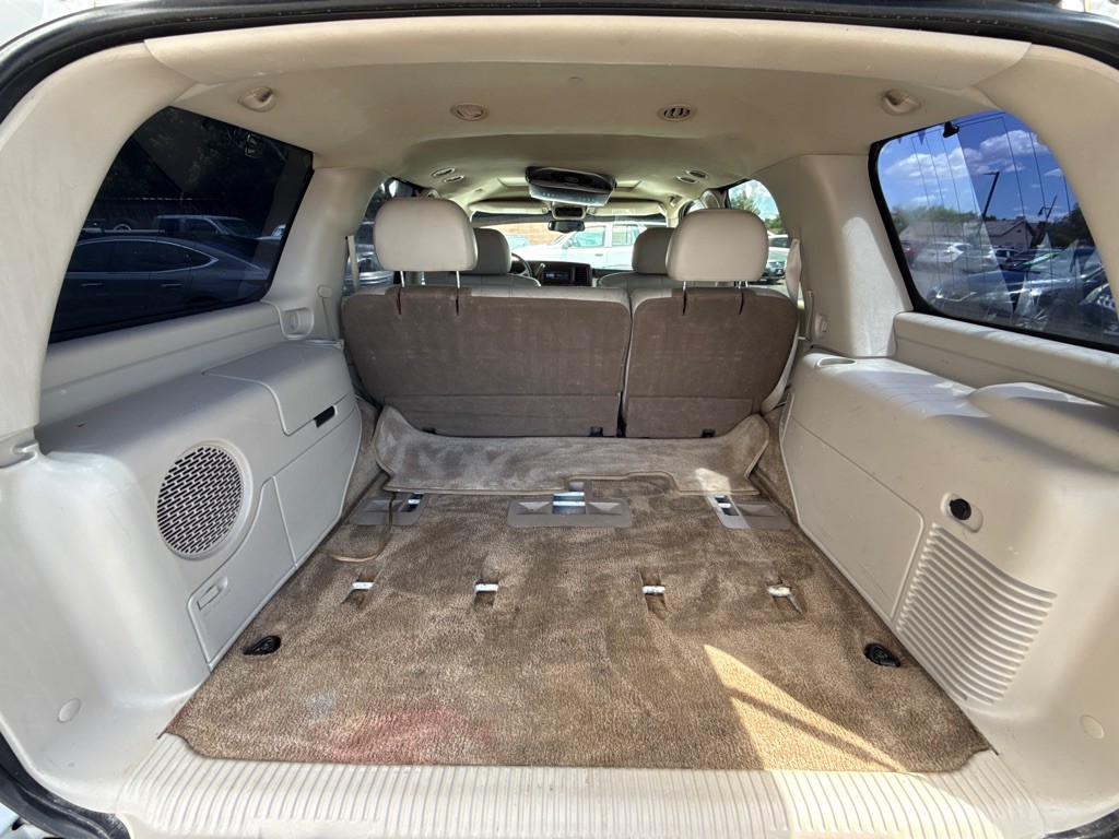 2002 Cadillac Escalade Image 13