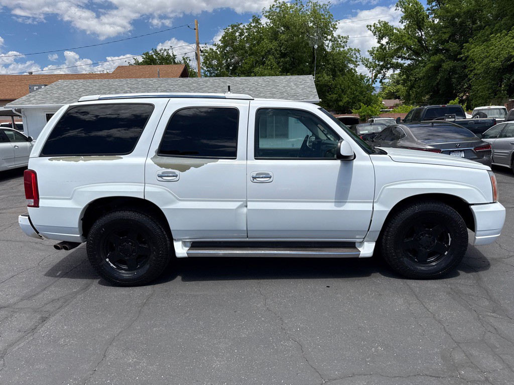 2002 Cadillac Escalade Image 20