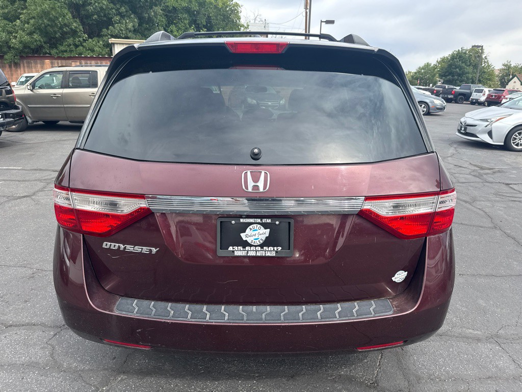 2011 Honda Odyssey Image 5