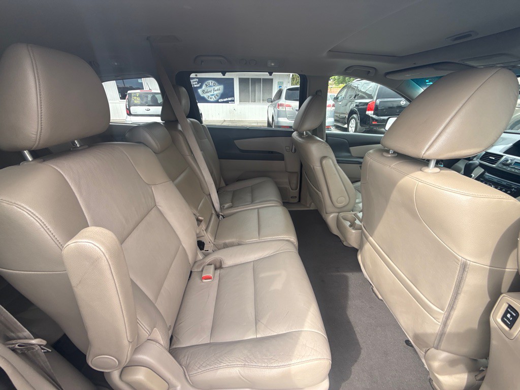 2011 Honda Odyssey Image 11