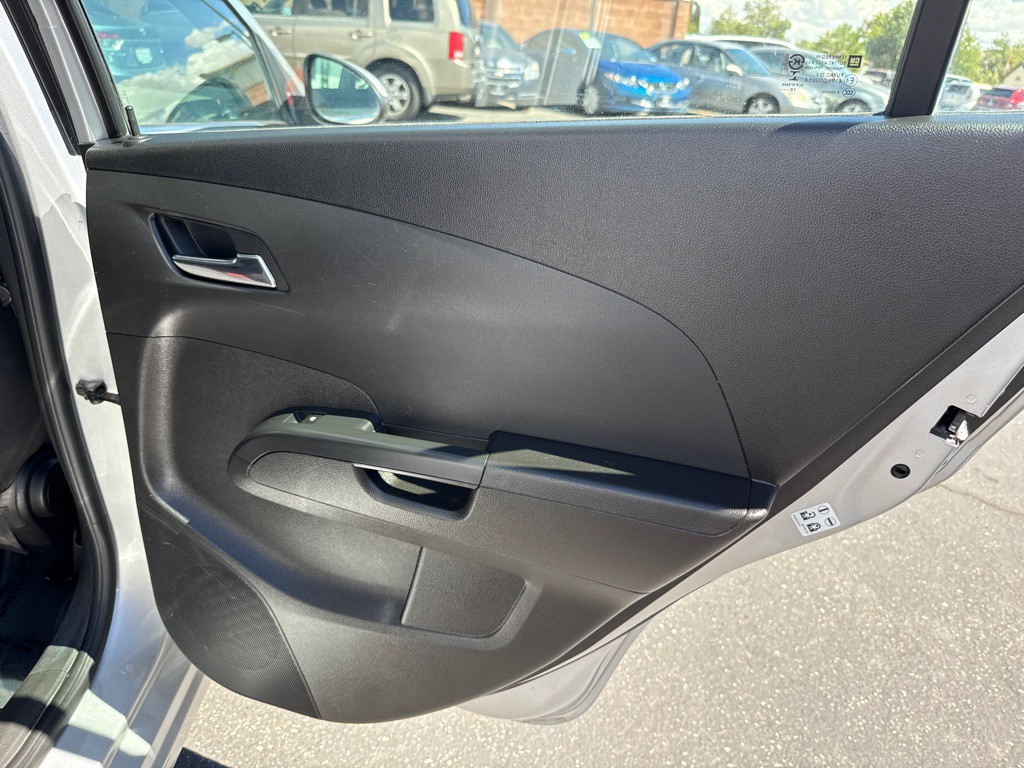 2017 Chevrolet Sonic Image 14