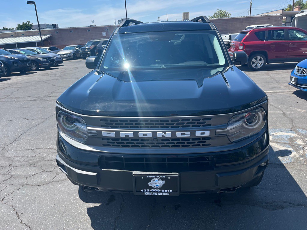 2021 Ford Bronco Image 2