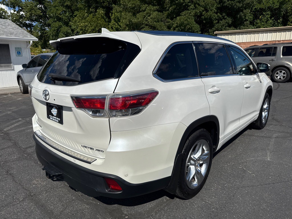 2014 Toyota Highlander Image 6