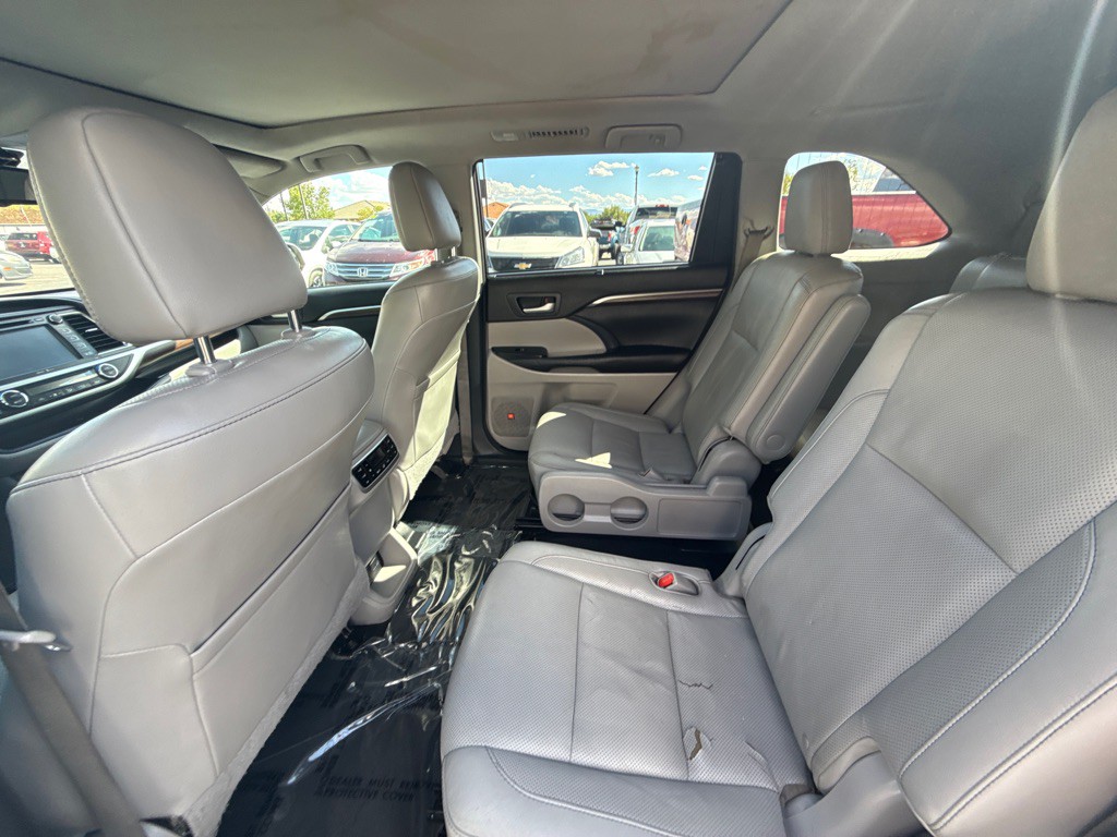 2014 Toyota Highlander Image 10