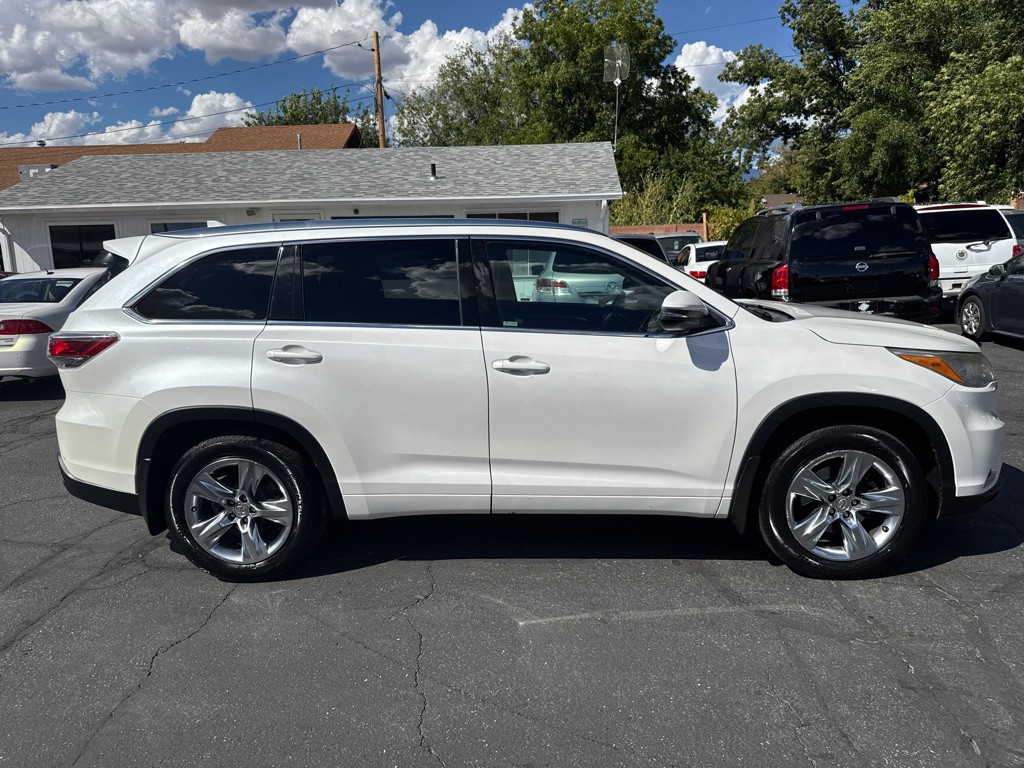 2014 Toyota Highlander Image 21