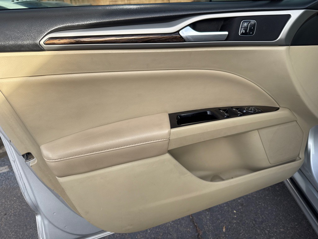 2013 Ford Fusion Image 9