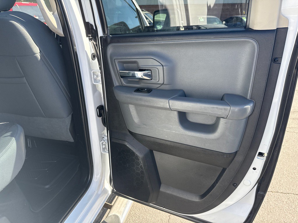 2016 RAM 1500 Image 14