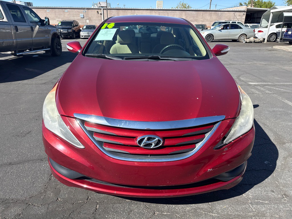 2014 Hyundai Sonata Image 2