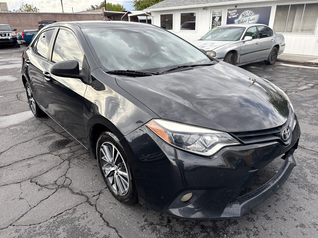 2016 Toyota Corolla Image 1