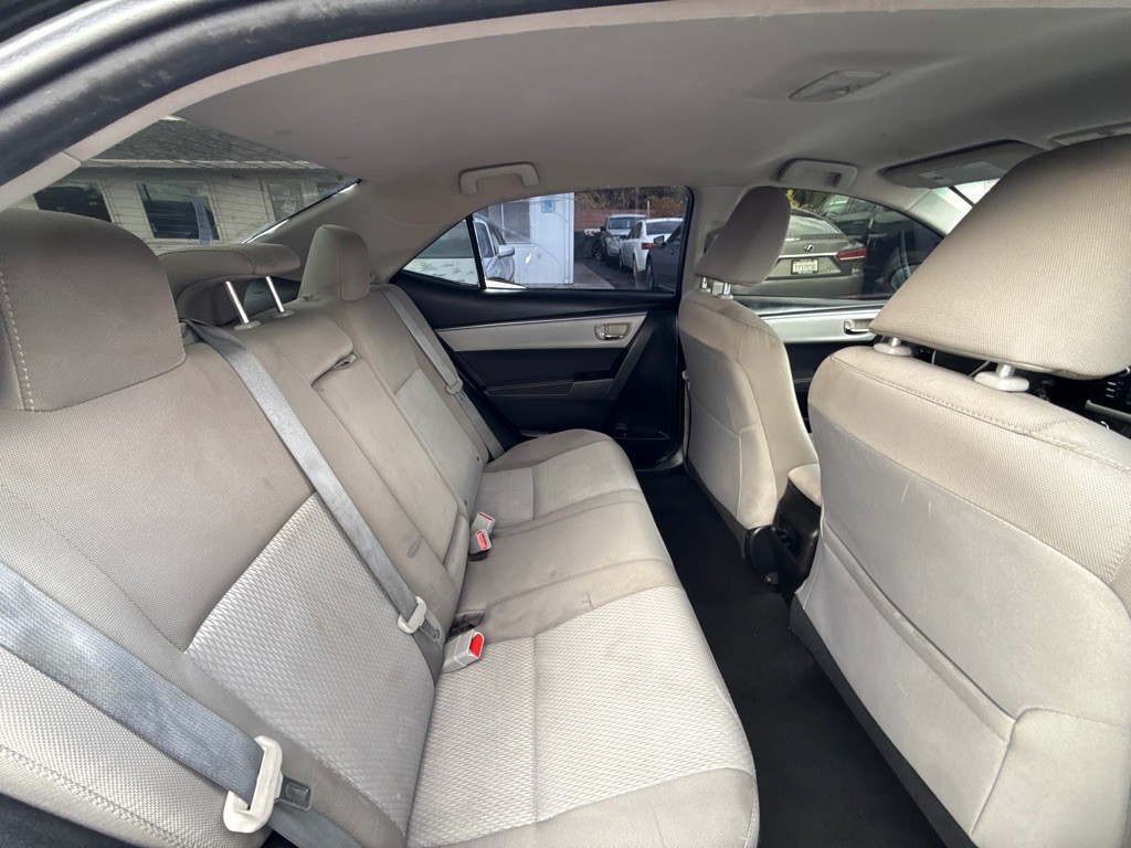 2016 Toyota Corolla Image 13