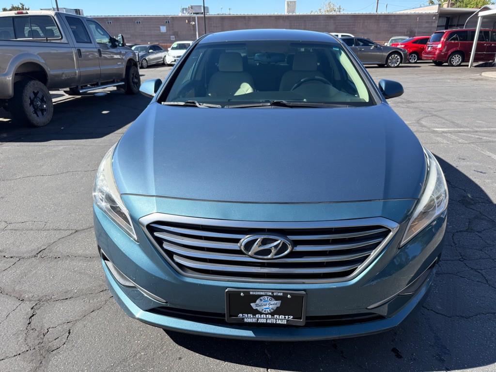 2016 Hyundai Sonata Image 2