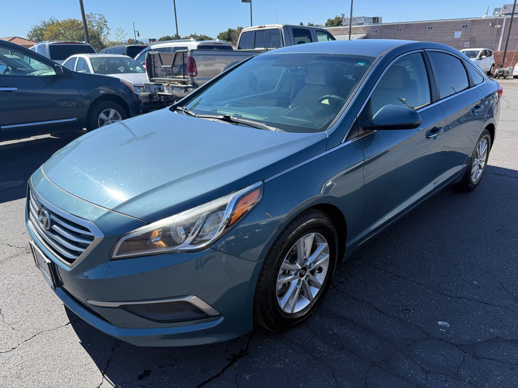 2016 Hyundai Sonata Image 3