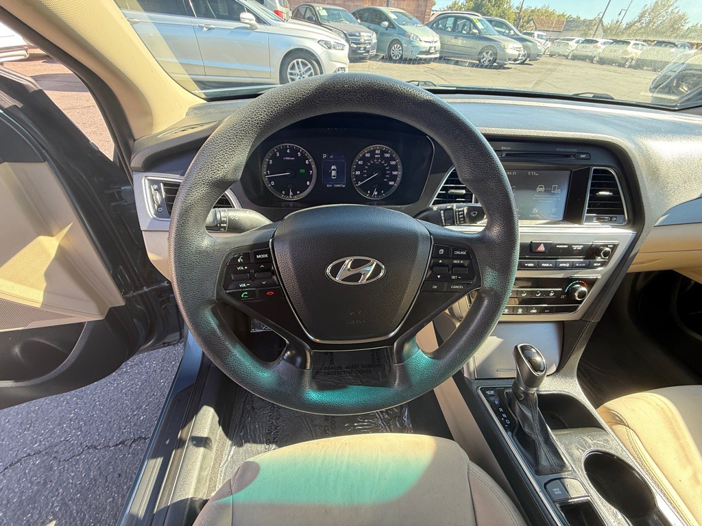 2016 Hyundai Sonata Image 9