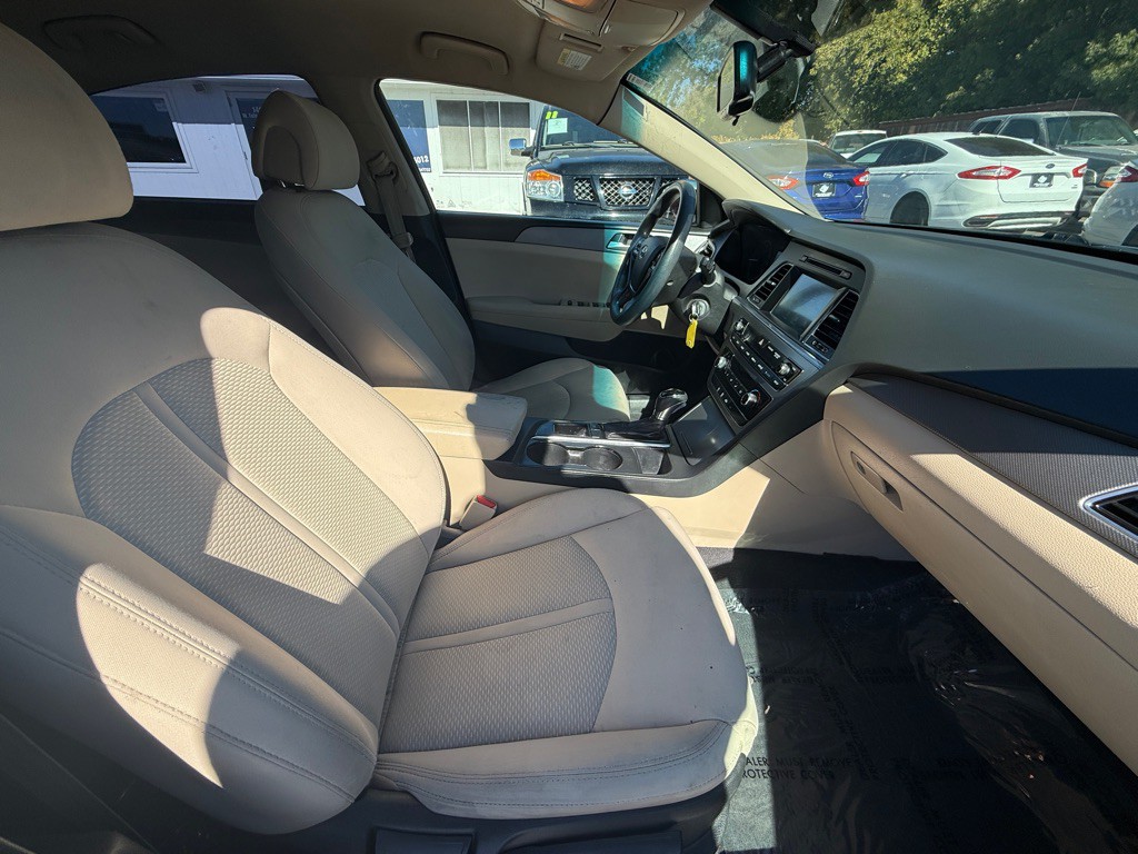 2016 Hyundai Sonata Image 16
