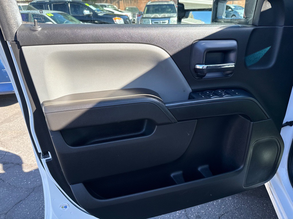 2017 Chevrolet Silverado 1500 Image 8